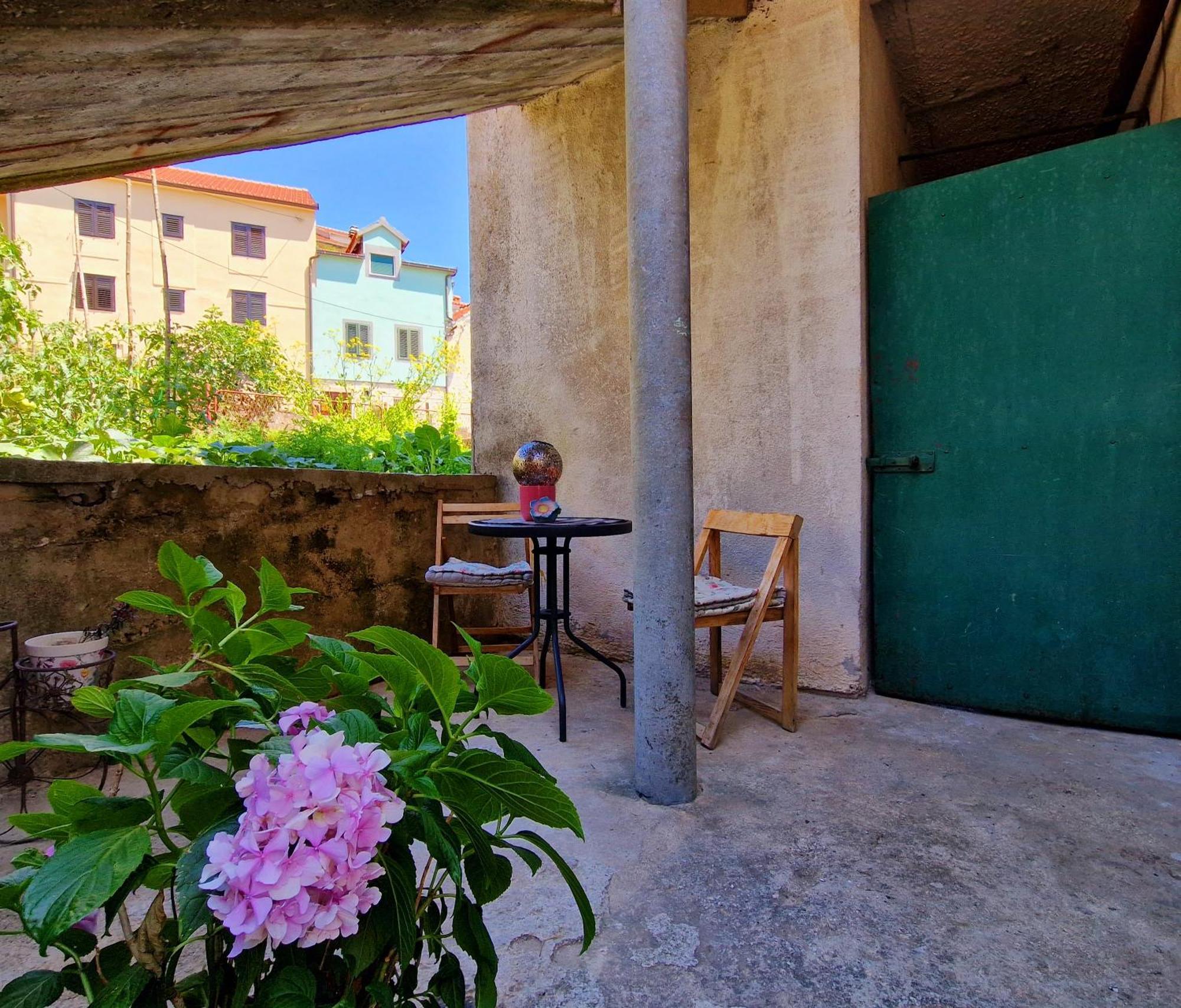 2 Bedroom Apartment Ljubica Sinj Extérieur photo